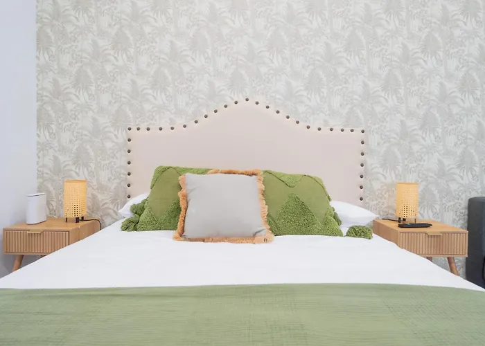 Apartment Panther Aladro Iii *