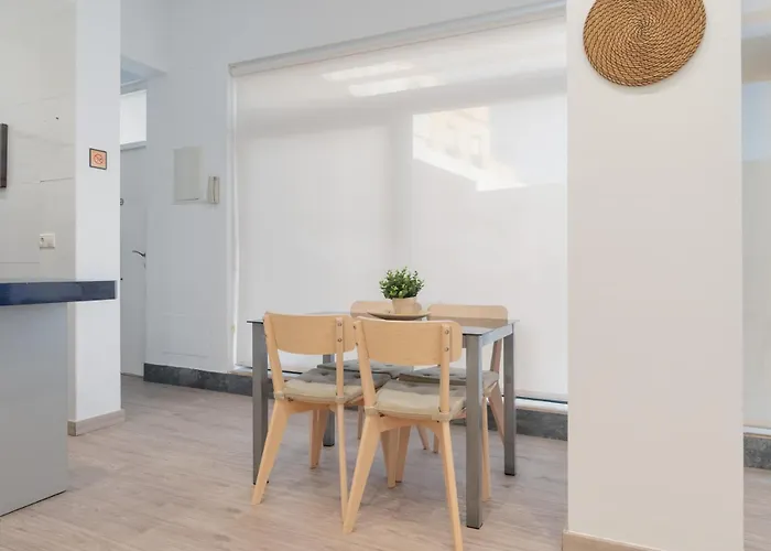 Panther Aladro Iii 公寓