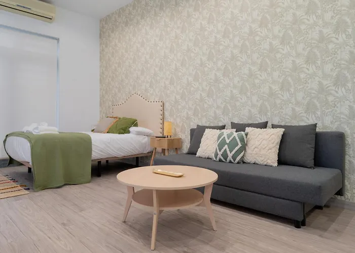 Panther Aladro Iii 公寓