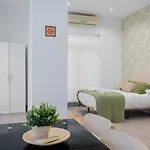 Panther Aladro Iii Apartament